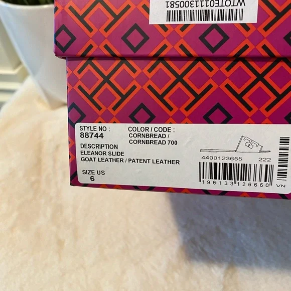 Tory Burch Eleanor Slide - Picture 8 of 8